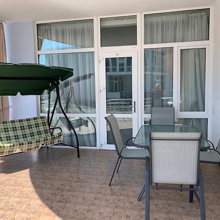 Town-House Golden Bugaz Daire Karolino-Buhaz Dış mekan fotoğraf